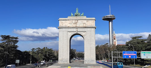 Arco de Moncloa