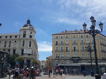 Plaza de Jacinto Benavente