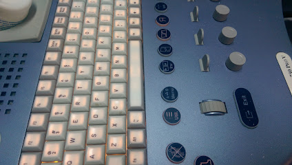 Clínica De Las Venas. Tratamiento medico de las varices. Dr. Jorge Barros, médico con 26 años de experiencia en flebólogia.