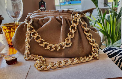 GIL BLAZQUEZ – Comercial Marroquinería