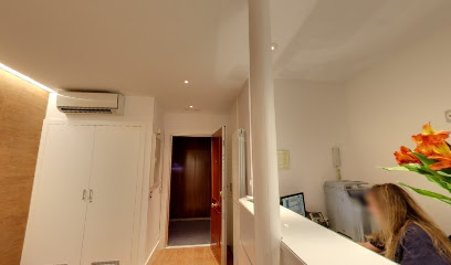 González y Campos – Dermatología, Cirugía Maxilofacial, Logopedia